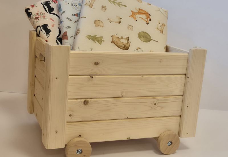 Spielzeugkiste ohne Beschriftung - diverse Sujet