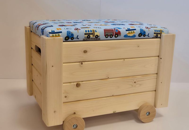 Spielzeugkiste ohne Beschriftung - Auto